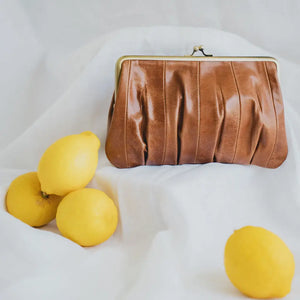 Hobo and Hatch Bertie Purse 2.0 // Chestnut Antique