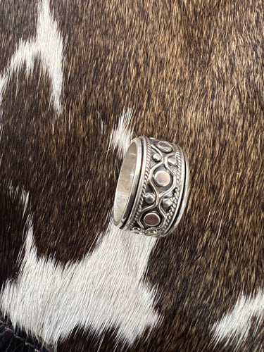 Celtic Spinner Ring Size 8