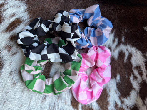 Checkered Scrunchie