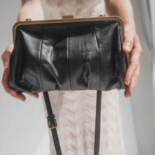 Load image into Gallery viewer, Hobo and Hatch - Etta Crossbody Bag Noir